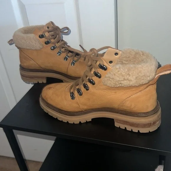 M Gemi Alpi Leather Booties Tan Women’s Size 40 - Picture 6 of 8